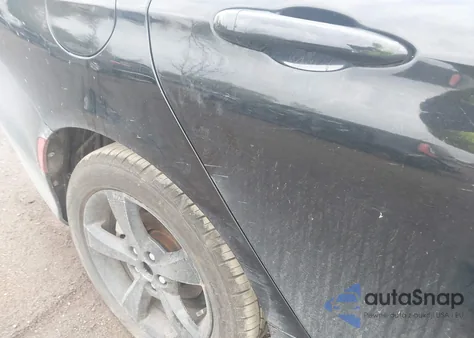 2016 Chrysler 200 Lx z USA, uszkodzony, nr VIN 1C3CCCFB0GN130859